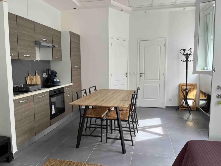 Le Luxembourg Apartman Villeurbanne Kültér fotó